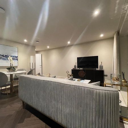 Sophisticated 1Br, 1 Ba Chigwell Designer Flat Chcl F2 Apartment Екстериор снимка