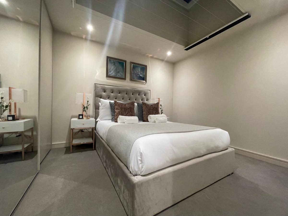 Sophisticated 1Br, 1 Ba Chigwell Designer Flat Chcl F2 Apartment Екстериор снимка
