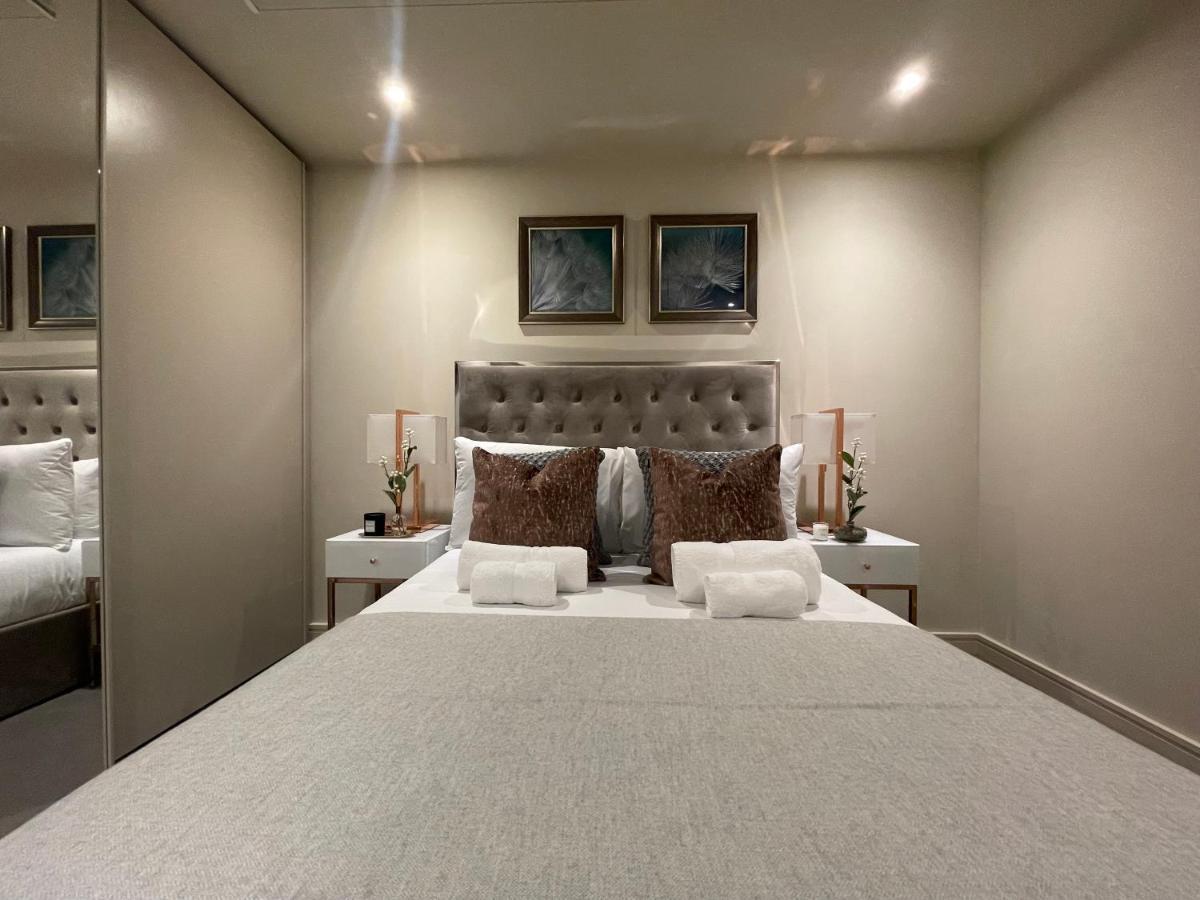 Sophisticated 1Br, 1 Ba Chigwell Designer Flat Chcl F2 Apartment Екстериор снимка